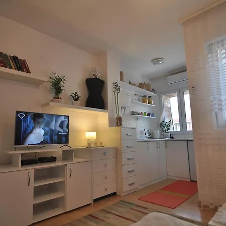 Apartment Charming Near Downtown